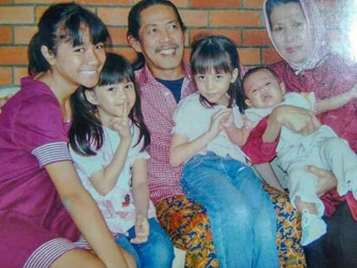 Zara Cucu Acil Bimbo