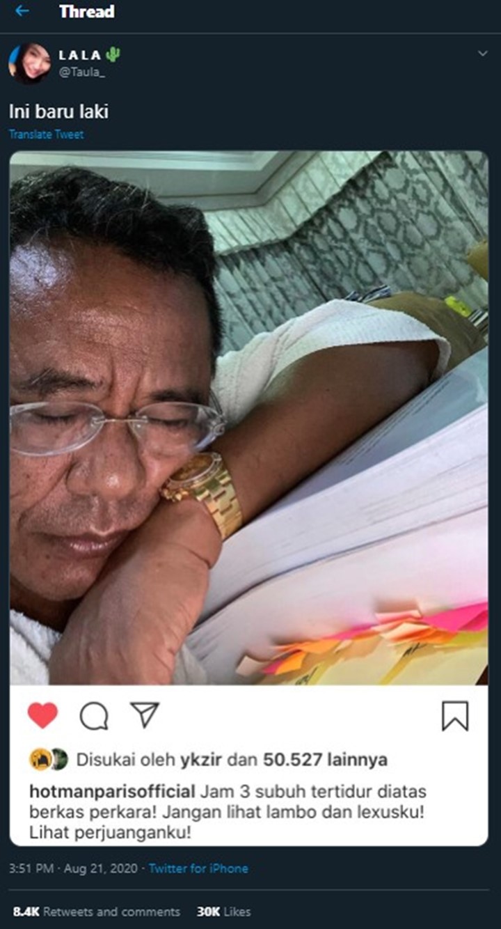 Hotman Paris Tertidur Bareng Tumpukan Pekerjaan