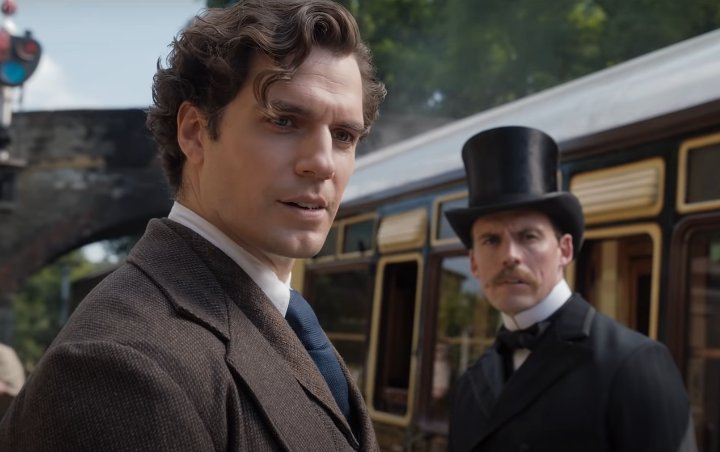 Henry Cavill Jadi Sherlock Holmes Seksi di Trailer 'Enola Holmes'
