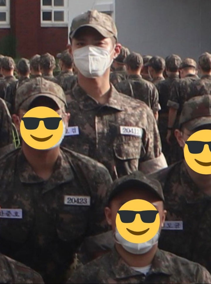 Beredar Foto Pertama Park Bo Gum Sejak Jalani Wajib Militer, Pose Gagah Bikin Terharu