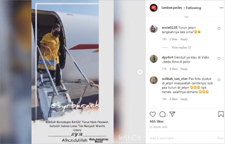 Syahrini Turuni Tangga Pesawat