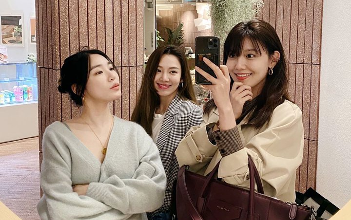 Tiffany dan Sooyoung Ketemuan Rayakan Ultah Hyoyeon, Pose Cantik Ikut Dikomentari Member Lain