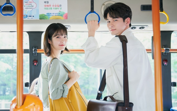Sikap Manis Ong Sung Woo Pada Shin Ye Eun di Lokasi 'More Than Friends' Ini Sukses Bikin Gemas