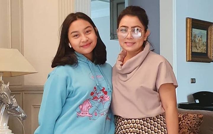 Tampil Cantik Pakai Make up, Putri Mayangsari Dinilai Mirip Andien