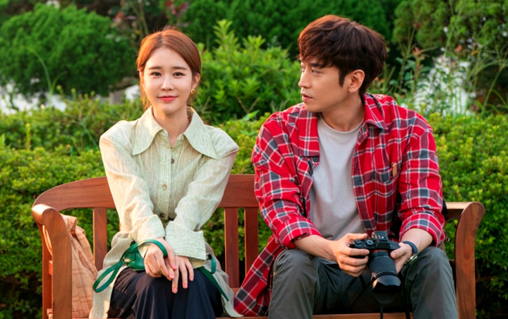 Terlibat Hubungan Romantis, Eric Shinhwa Bikin Yoo In Na Nyaman di Lokasi 'The Spy Who Loved Me'