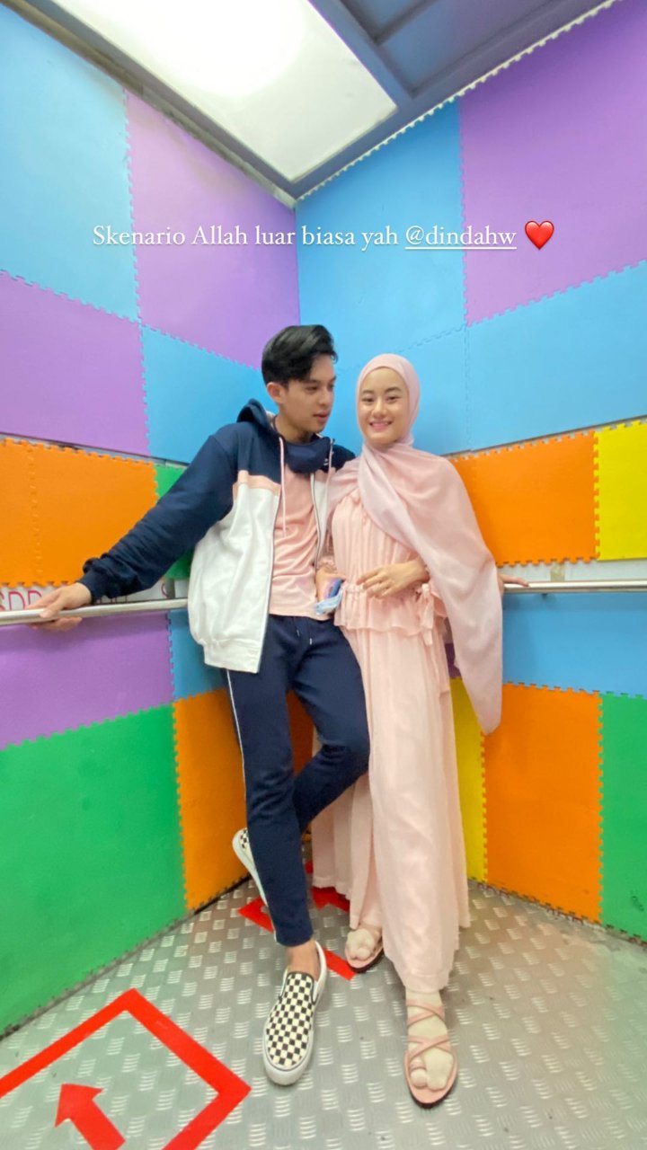 Rey dan Dinda Hauw