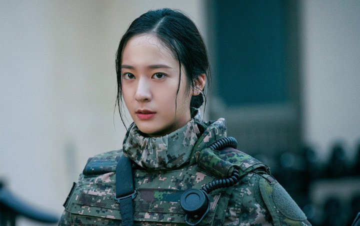 Tak Terduga, Begini Cara Krystal Gambarkan Karakternya Sebagai Tentara Wanita di 'Search'