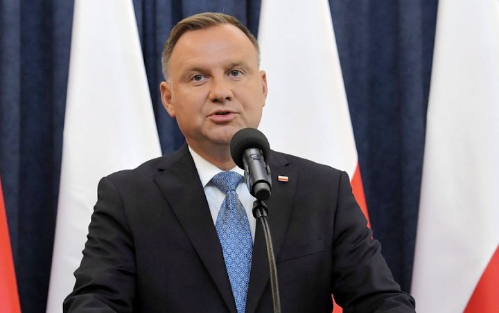 Presiden Polandia Positif COVID-19, Begini Kondisi Kesehatannya