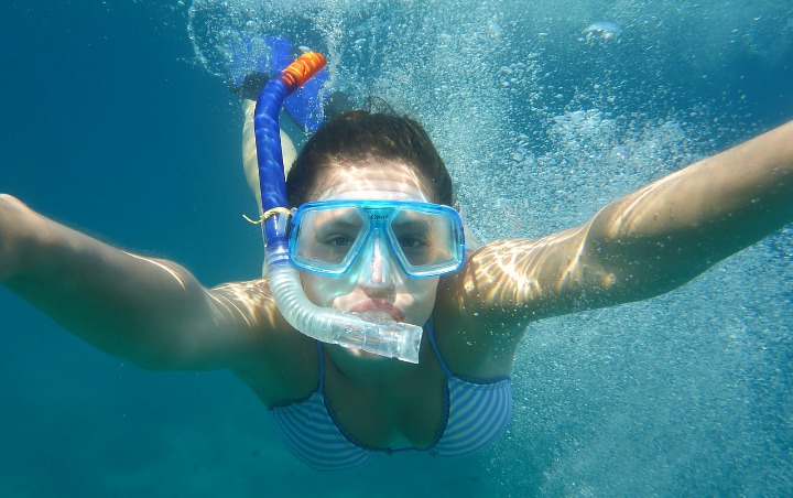 Tak Bisa Renang Bukan Halangan! Ini 7 Tips Snorkeling Bagi Pemula yang Bisa Diterapkan dengan Mudah