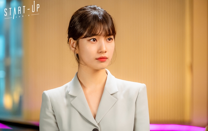 5 Gaya Keren Suzy di 'Start Up' Ini Bisa Jadi Inspirasimu ke Kantor