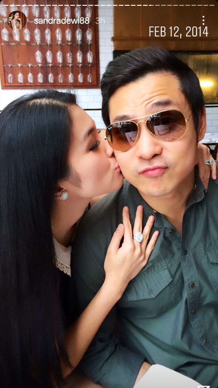 Jarang Tampil Bersama, Momen Sandra Dewi Cium Mesra Harvey Moeis Ini Sukses Bikin Baper