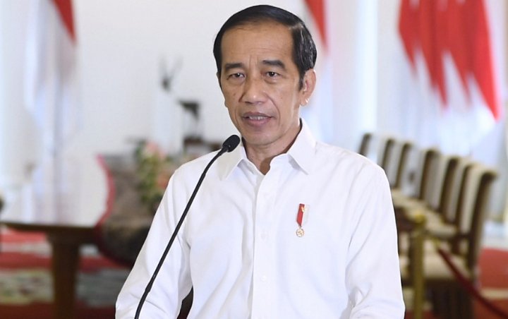 Jokowi 'Diam-Diam' Teken UU Ciptaker Picu Kecaman Publik dan Jadi Trending
