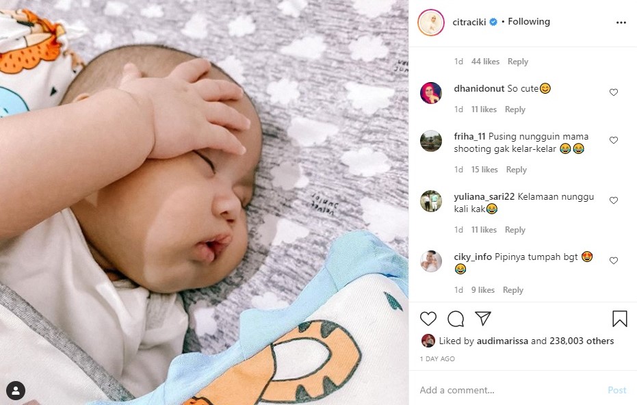 Temani Citra Kirana Syuting, Gaya Baby Athar Pegang Kepala Bak Orang Pusing Bikin Gemes