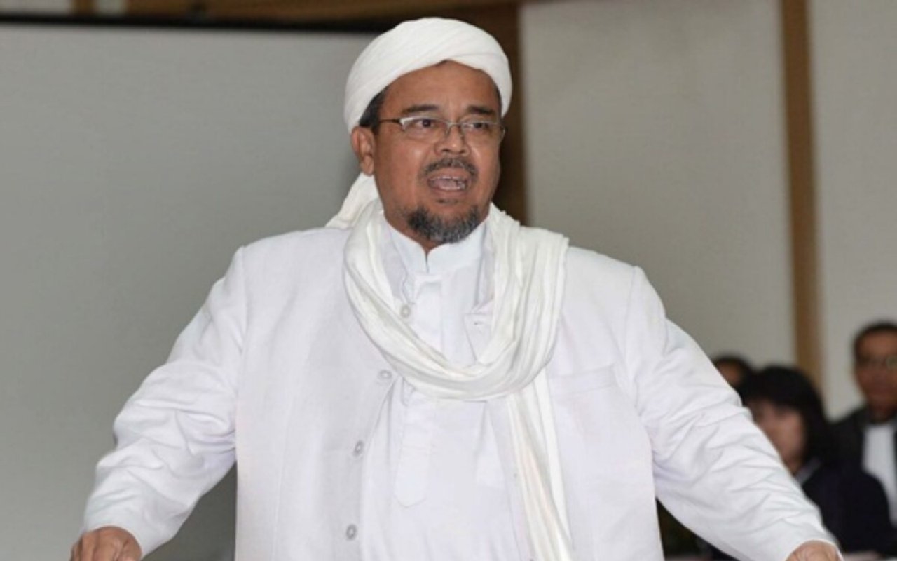 Jateng Ikut Tolak Kedatangan Habib Rizieq, Larung Poster HRS Ke Sungai