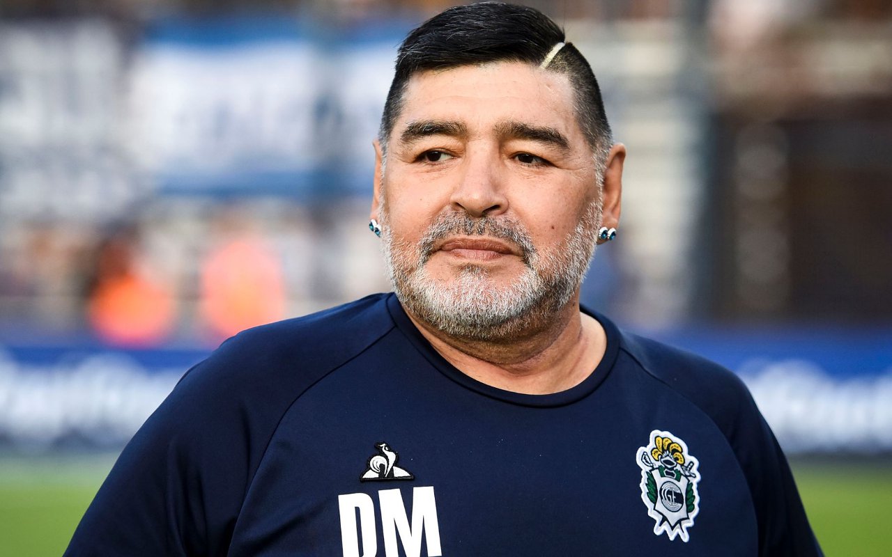 Diego Maradona 'Si Gol Tangan Tuhan' Meninggal, Permintaan Terakhir Tak Terduga Bikin Merinding