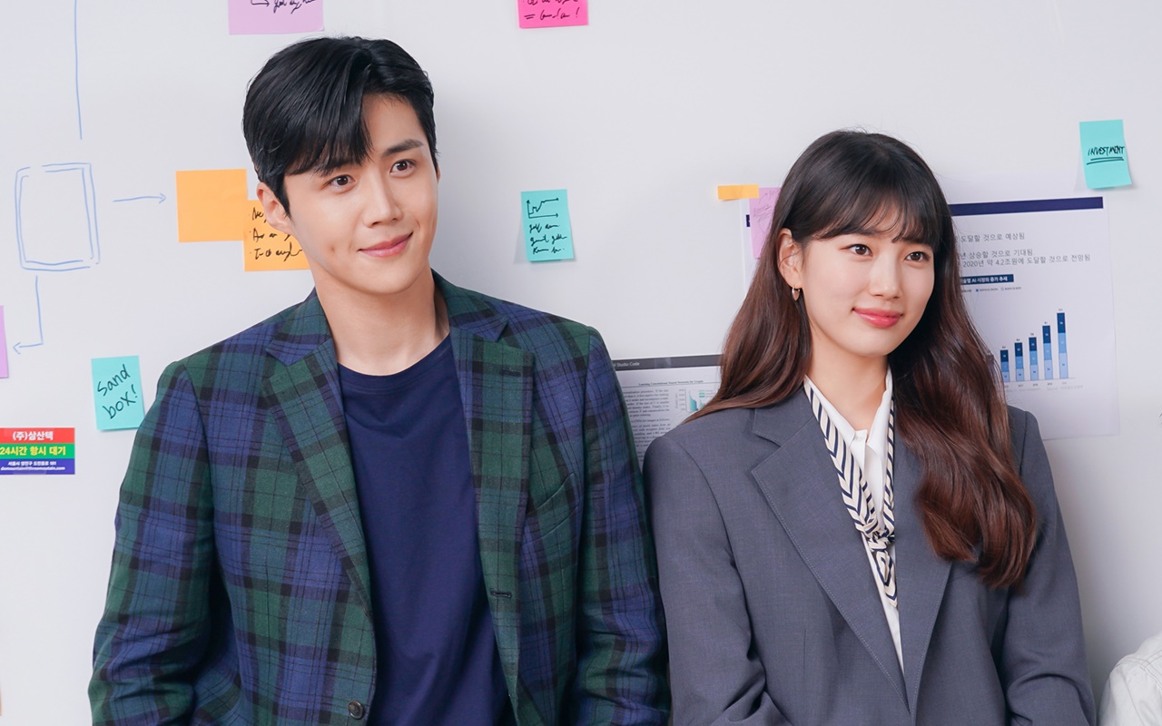 Kombinasi Visual Suzy dan Kim Seon Ho di 'Start Up' Buat Netizen Nagih Komedi Romantis