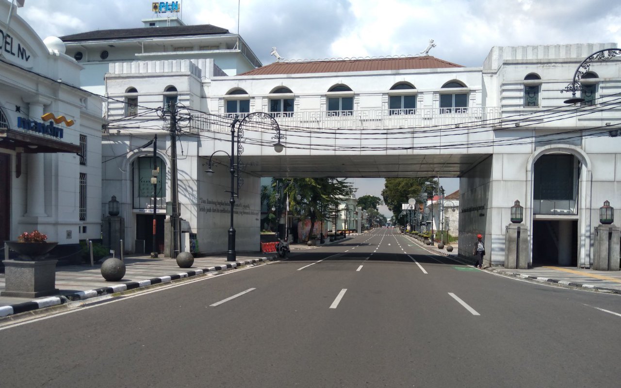 Miris, PSBB Buat Pekerjaan ‘Hantu’ Di Kota Bandung Terancam