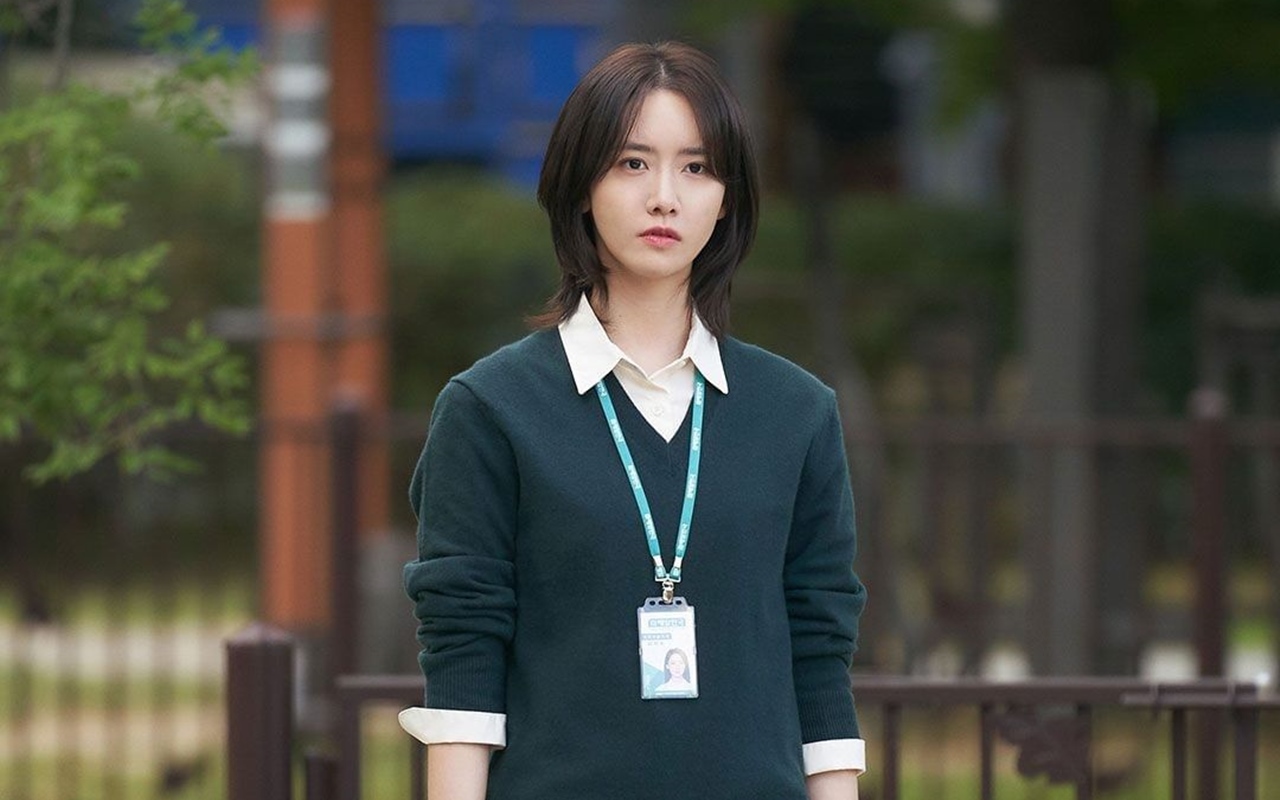 Yoona SNSD Akui Rela Potong Rambut Demi Peran Reporter Magang di 'Hush'