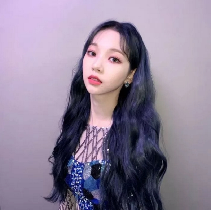 Karina aespa Tunjukkan Imej Baru Hanya dengan Tampilkan Gaya Rambut Baru