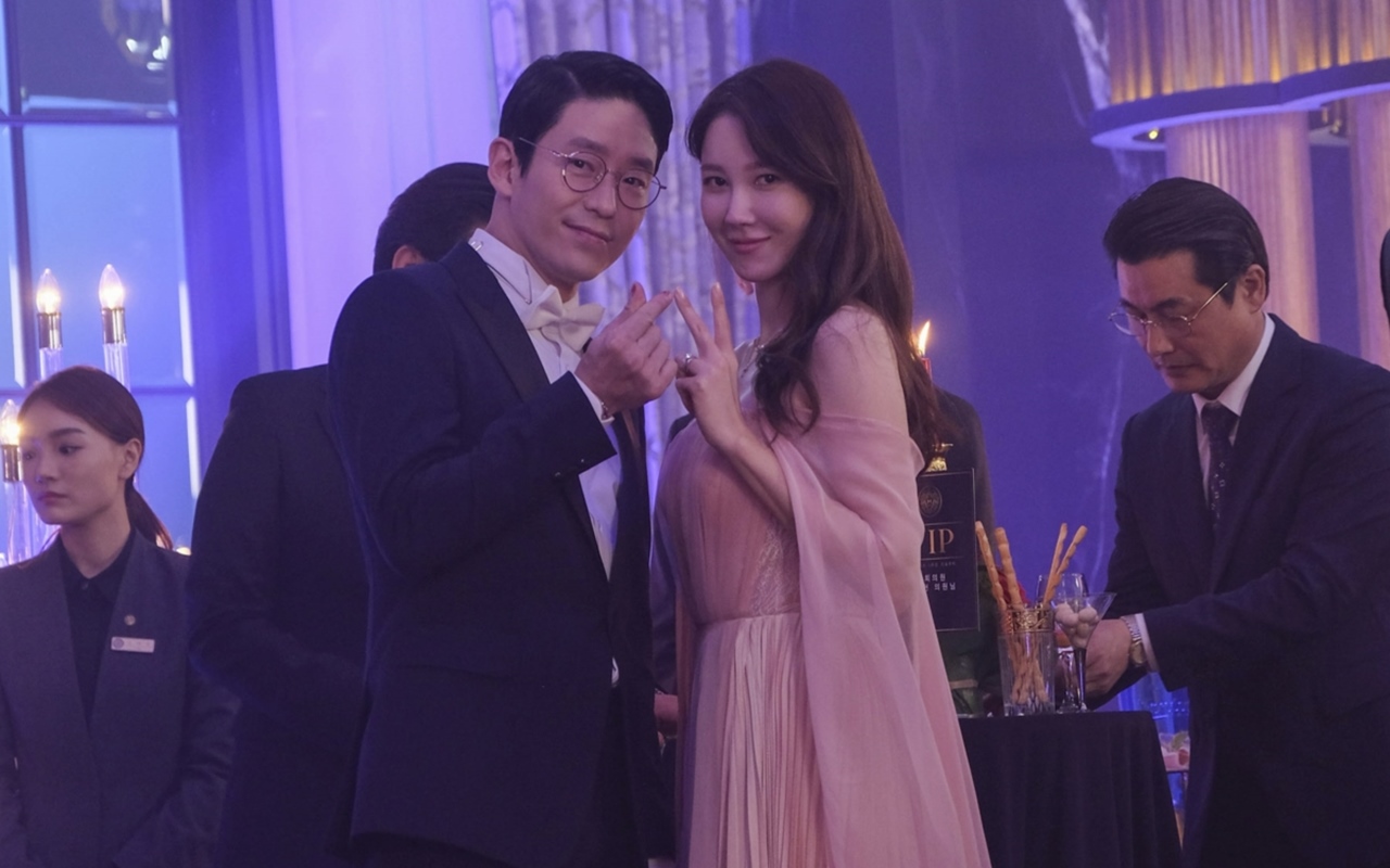 Lee Ji Ah Bongkar Perselingkuhan Uhm Ki Joon, Fans 'Penthouse' Dukung Balas Dendam