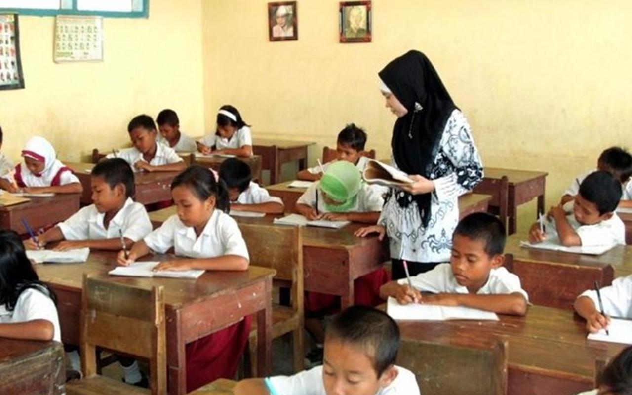 BKN Tegaskan Guru yang Sudah PNS Tak Akan Dialihkan Jadi PPPK