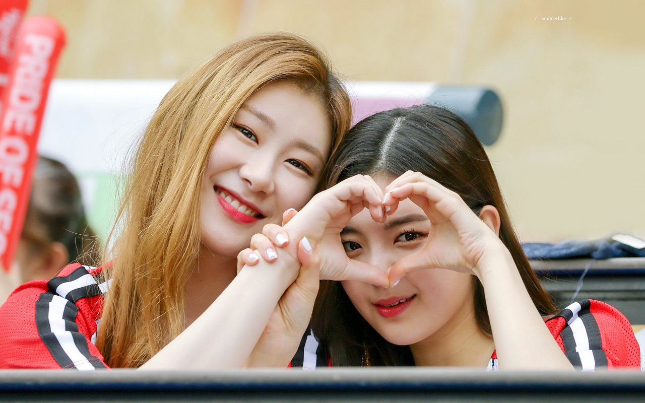 Pujian Tulus Lia Bikin Chaeryeong dan Member ITZY Lainnya Nangis