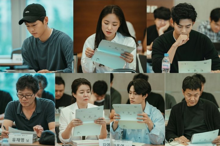 Song Joong Ki, Jeon Yeo Bin dan Taecyeon Serius Tapi Santai di Pembacaan Naskah Pertama \'Vincenzo\'