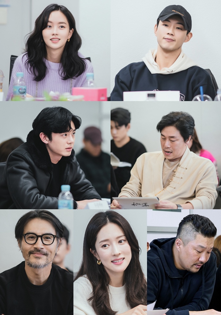 Kim So Hyun dan Ji Soo Tampilkan Chemistry Sempurna di Baca Naskah \'River Where the Moon Rises\'