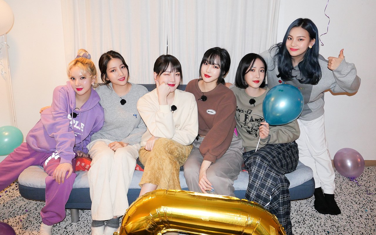 G-Friend Umumkan Tak Lagi Terima Hadiah Penggemar, Ini Alasannya