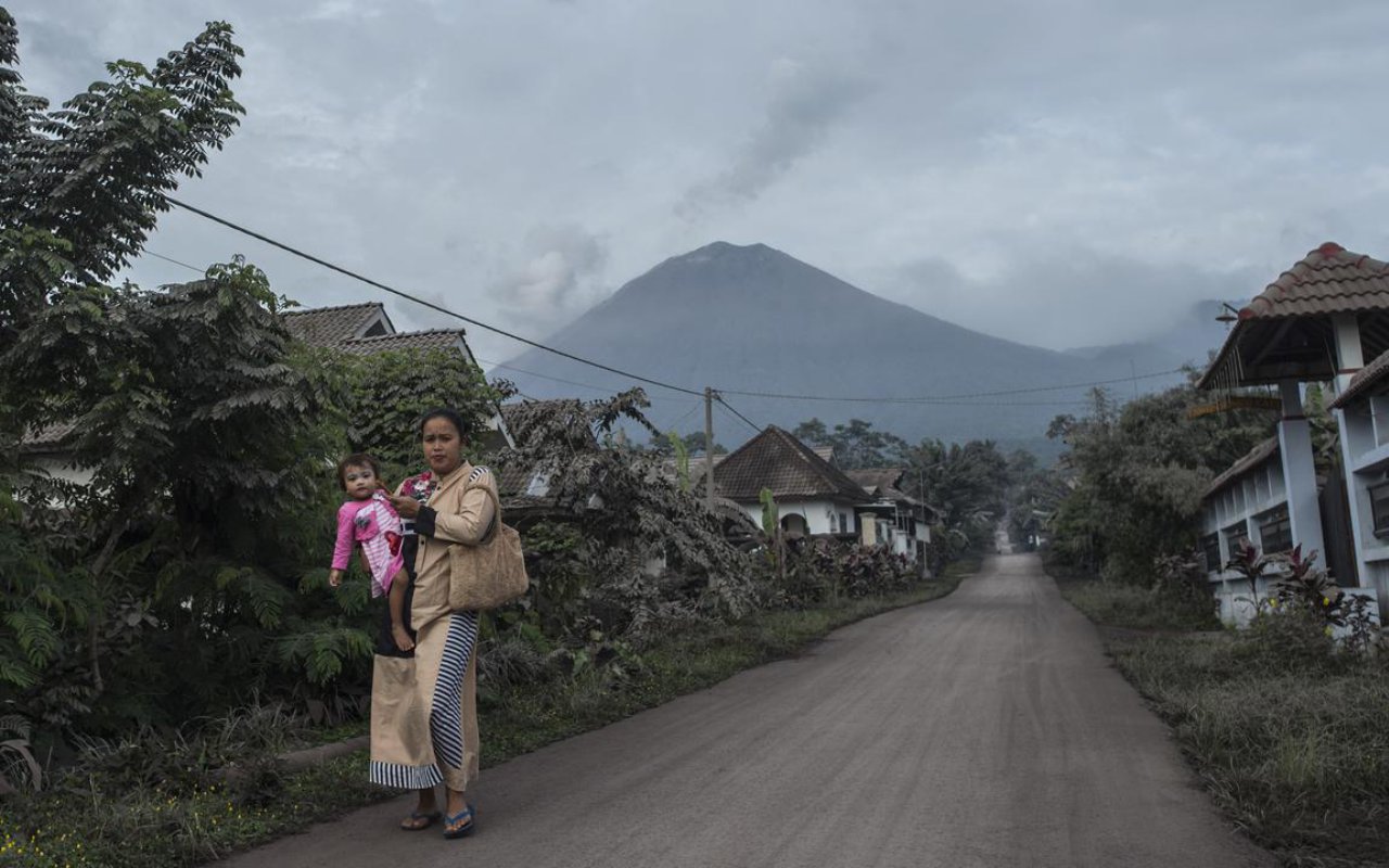 Gunung Semeru Status Waspada, Pengungsi Putuskan Pulang Ke Rumah