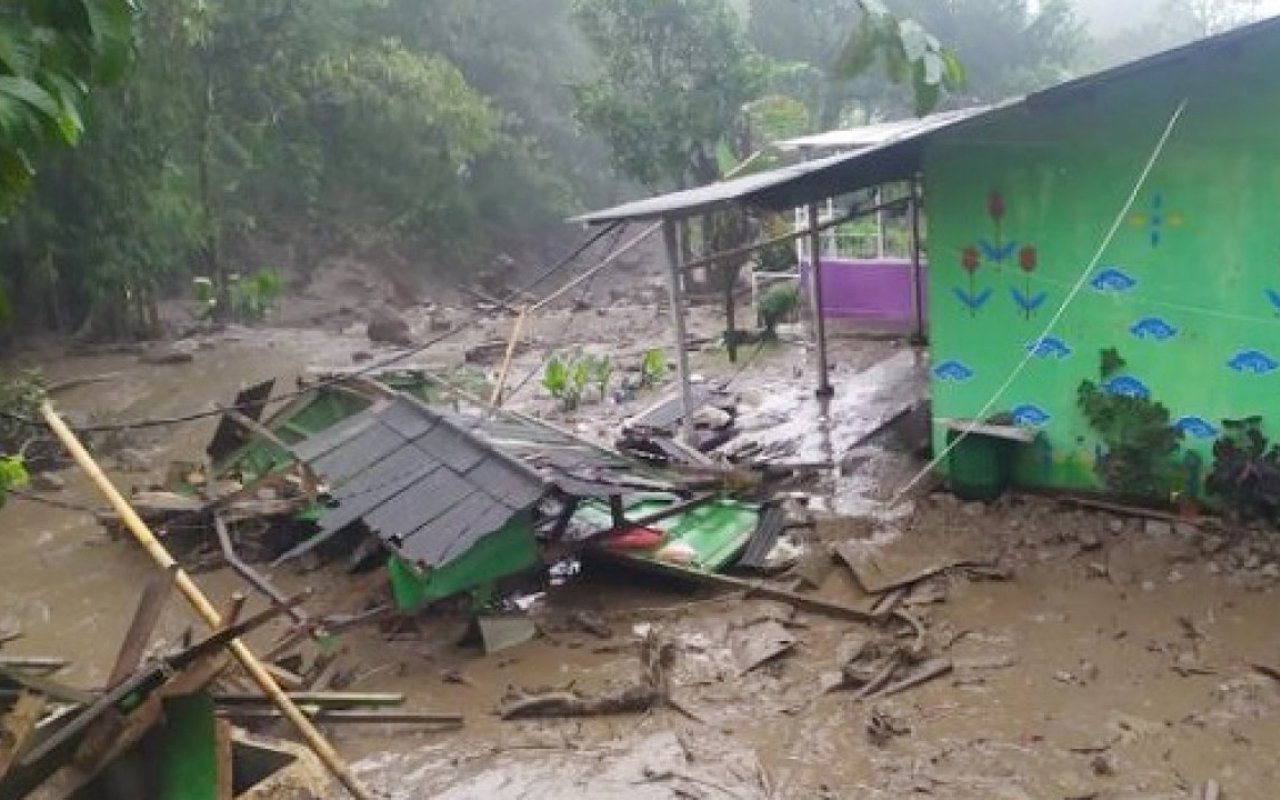 Kawasan Puncak Bogor Diterjang Banjir Bandang Bak Air Bah, BMKG Ungkap Penyebabnya