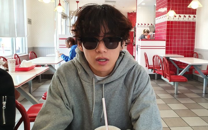 V BTS