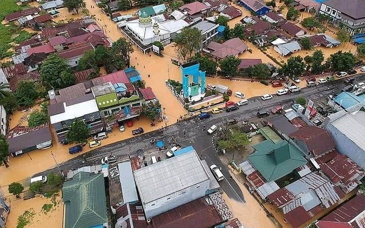 Diklaim 'Cuma' Akibat Hujan, Banjir Besar Kalsel Ditaksir Bikin Rugi Sampai Rp1,3 Triliun