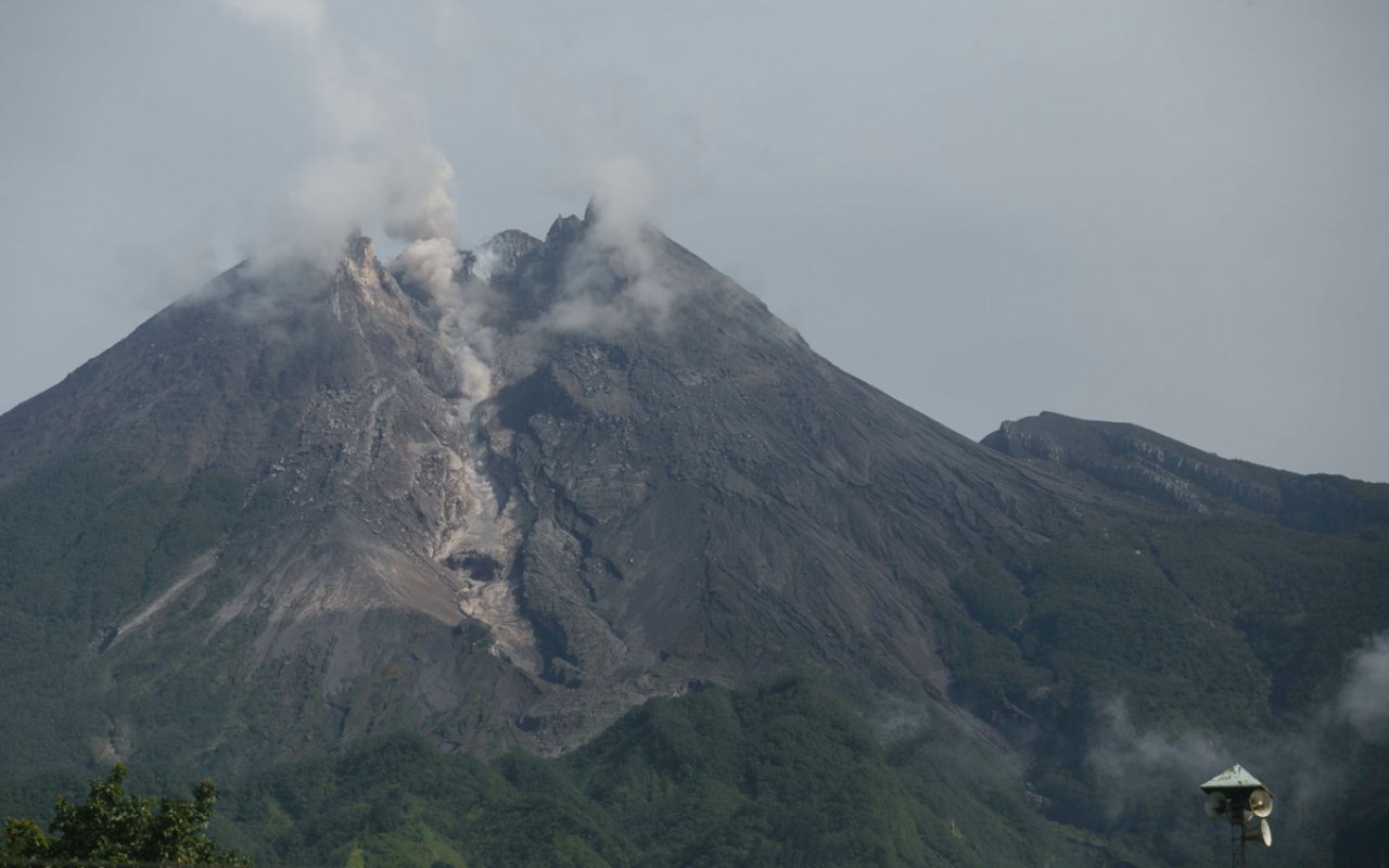 Gunung Merapi Erupsi Besar, Warga Diminta Waspada Bahaya Lahar Dingin