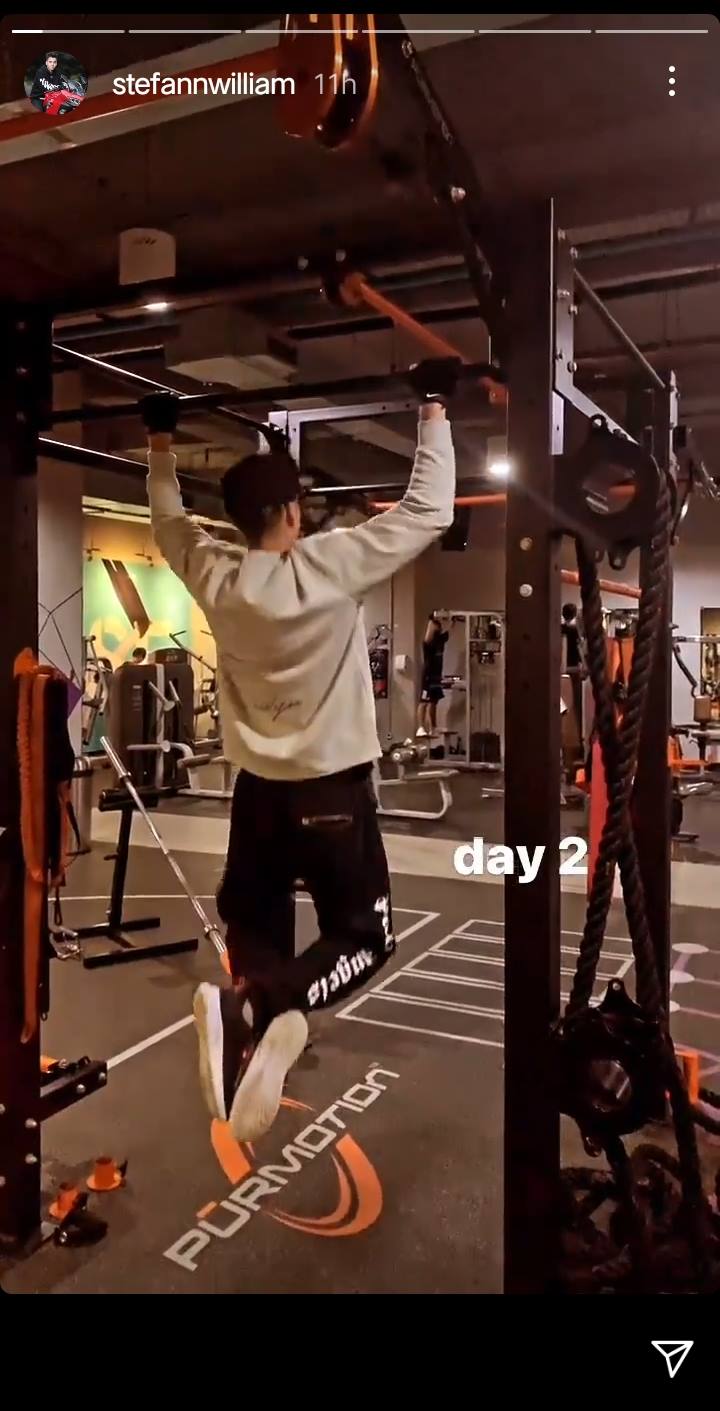 Tanpa Celine Evangelista, Momen Stefan William Ngemong Lucio Sampai Asyik Ngegym Disorot