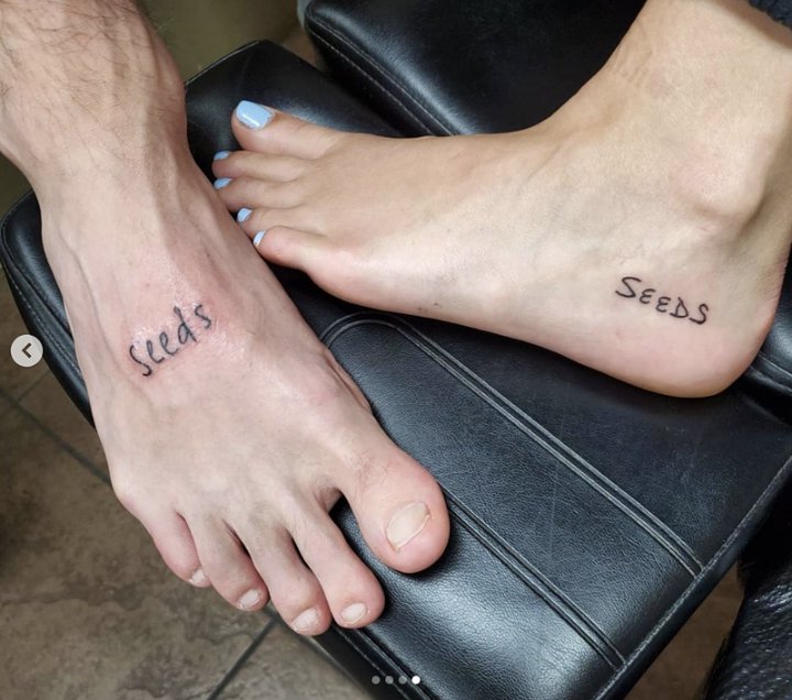 Halsey Ternyata Sudah Bikin Tato Kembar Bareng Pacar Sebelum Umumkan Kehamilan, Artinya Manis Banget