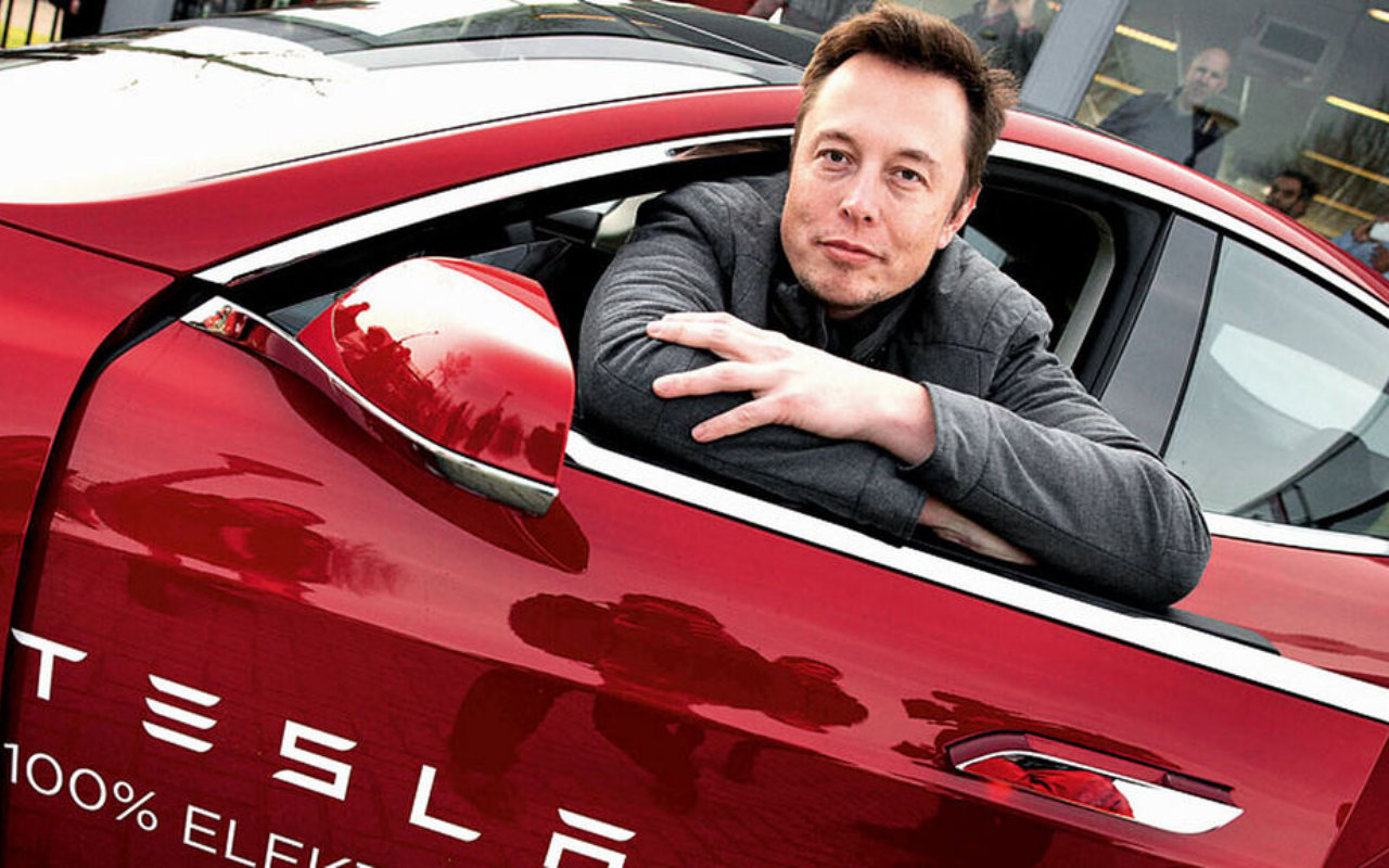 Siap-Siap! Bos Tesla Elon Musk Sebut Uji Coba Chip Otak Manusia Bakal Dimulai 2021