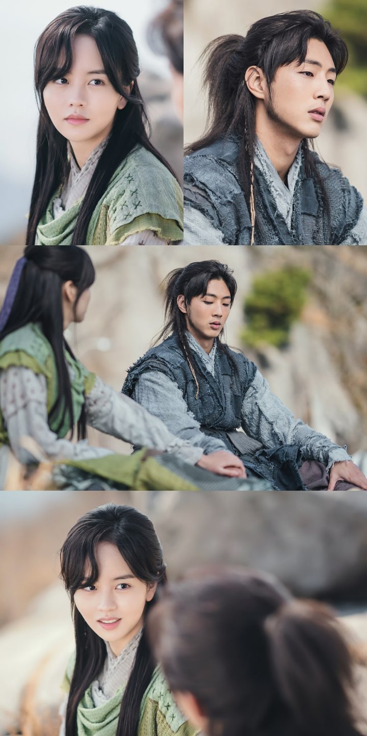 Kim So Hyun dan Ji Soo Nikmati Momen Damai, Kru \'River Where The Moon Rises\' Beri Bocoran BeginiKim So Hyun dan Ji Soo Nikmati Momen Damai, Kru \'River Where The Moon Rises\' Beri Bocoran Begini