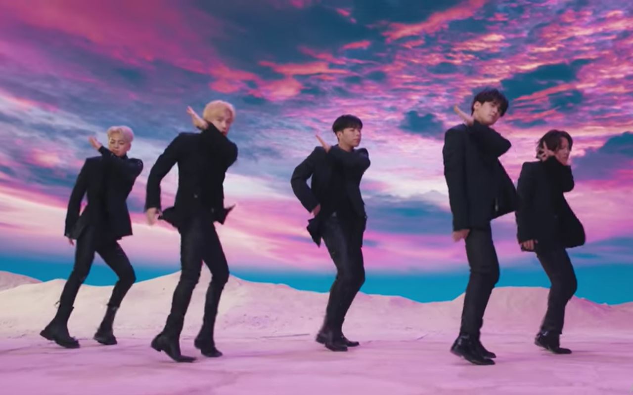 iKON Ungkap Penyesalan dan Kesedihan Patah Hati Lewat MV Comeback 'Why Why Why'