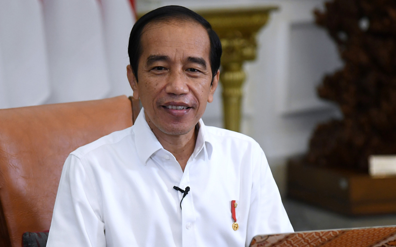 Jokowi Diminta Setop Bikin Kebijakan 'Test The Water' Usai Geger Perpres Investasi Miras