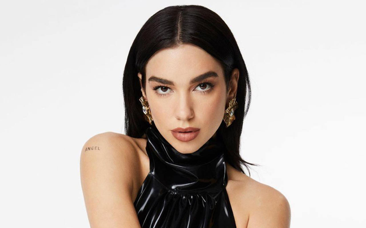 Dua Lipa Posting Foto Lawas, Potret Sang Ayah Ramai Disebut Mirip Zayn Malik