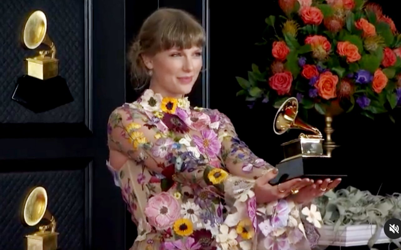 Grammy Awards 2021: Taylor Swift Sabet Penghargaan Berkat 'Folklore' yang Disebutnya di Luar Rencana
