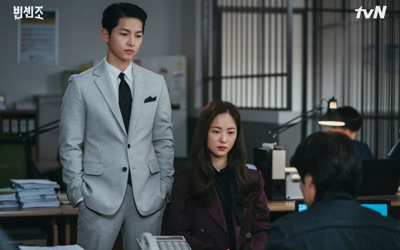 Kemajuan Hubungan Song Joong Ki dan Jeon Yeo Bin di 'Vincenzo' Jadi Sorotan Netizen Korea