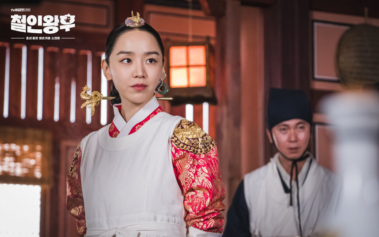 CJ ENM Hapus Layanan VOD 'Mr. Queen' Buntut Kontroversi Distorsi Sejarah 'Joseon Exorcist'