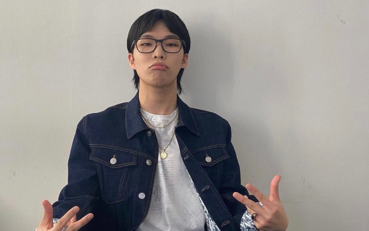 Lee Chanhyuk AKMU Tanggapi Tudingan Kalau Dirinya Terkena 'Penyakit G-Dragon'