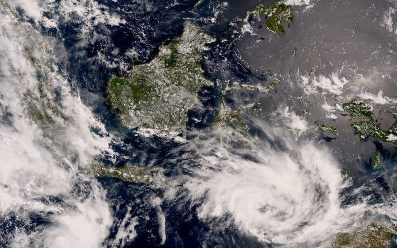 Awas! Siklon Seroja Diprediksi Makin Ganas 24 Jam ke Depan, Lampung Jawa Bali Ikut Kena Dampak
