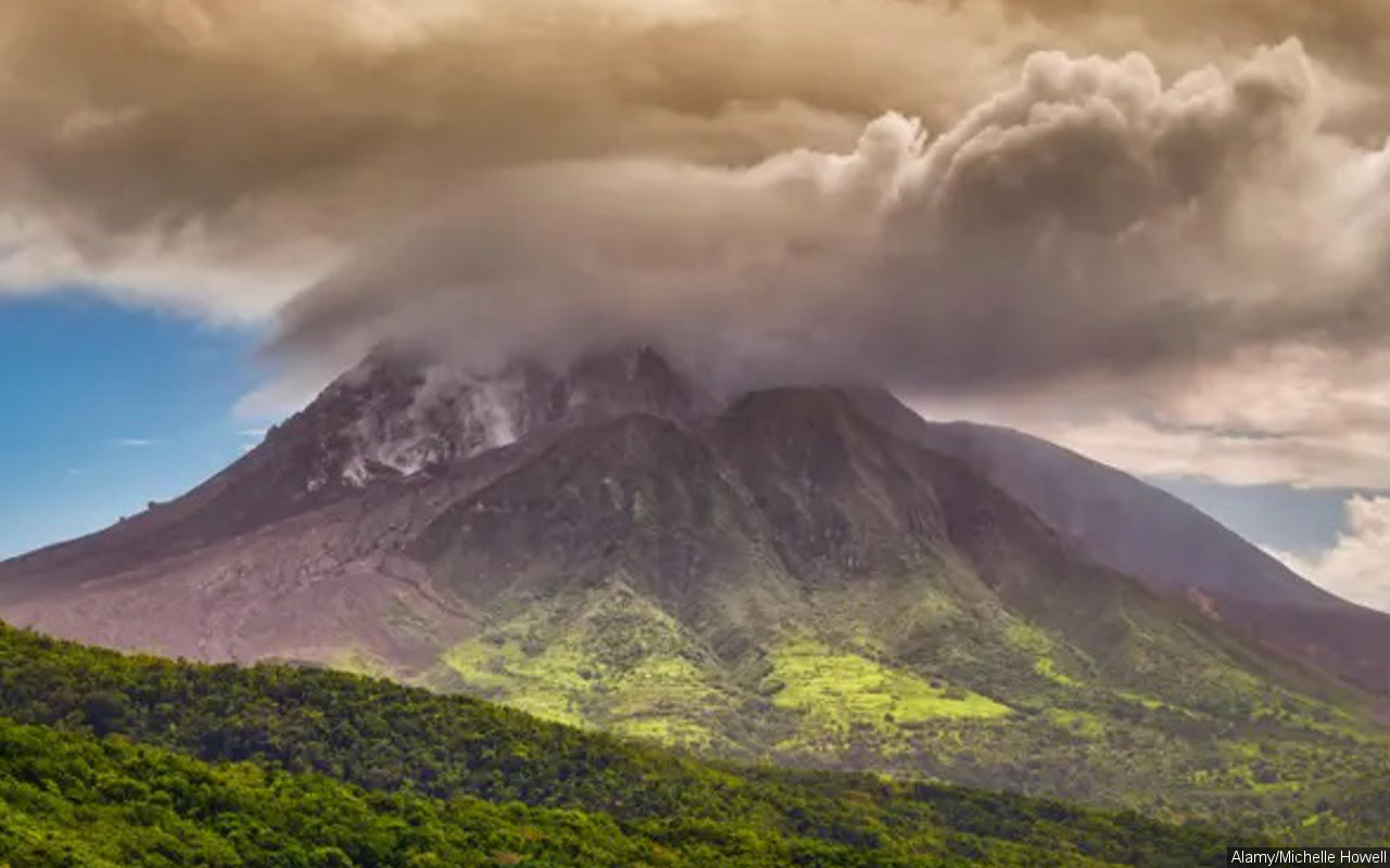 Gunung La Soufriere di Karibia Timur Meletus, St. Vincent Mulai Kekurangan Air Bersih