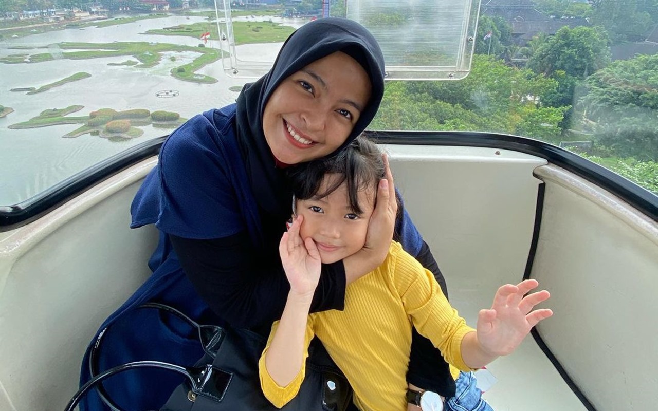 Mendorong Anak Agar Mau Berpuasa, Tantri Kotak Sampai Konsultasi Ke Tokoh Ini