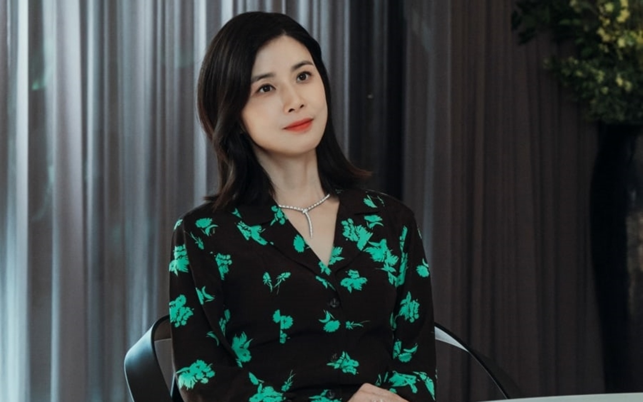 Lee Bo Young Perankan Sosok Ibu Tiri Di 'Mine', Sisi Lain Keluarga Kaya Raya Terungkap