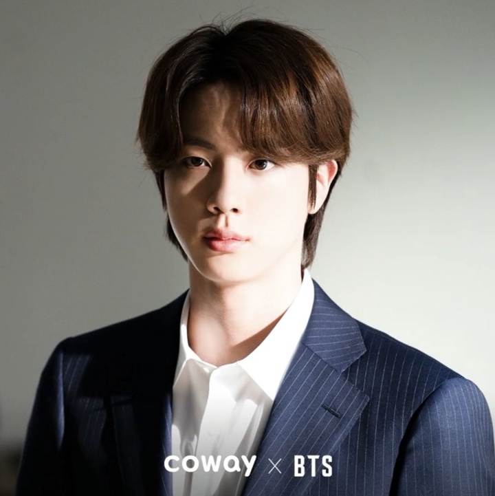 Visual Jin di Iklan Baru BTS Disebut Tak Nyata, Setampan Apa?